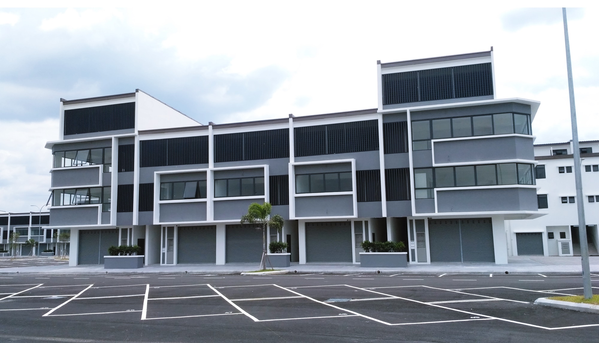 Ground View 2